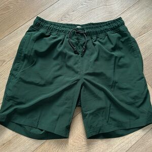 Men’s Fyn and Fia size L Hunter Green Swim short